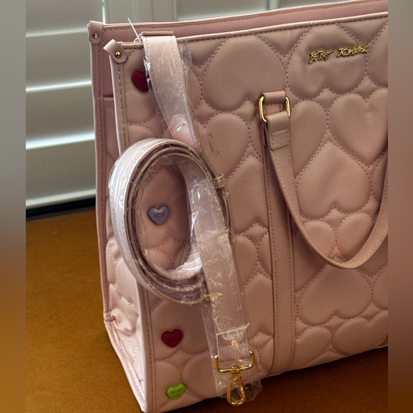 Betsey Johnson XOMATTIE Valentine Tote Handbag Pink - Picture 4 of 7